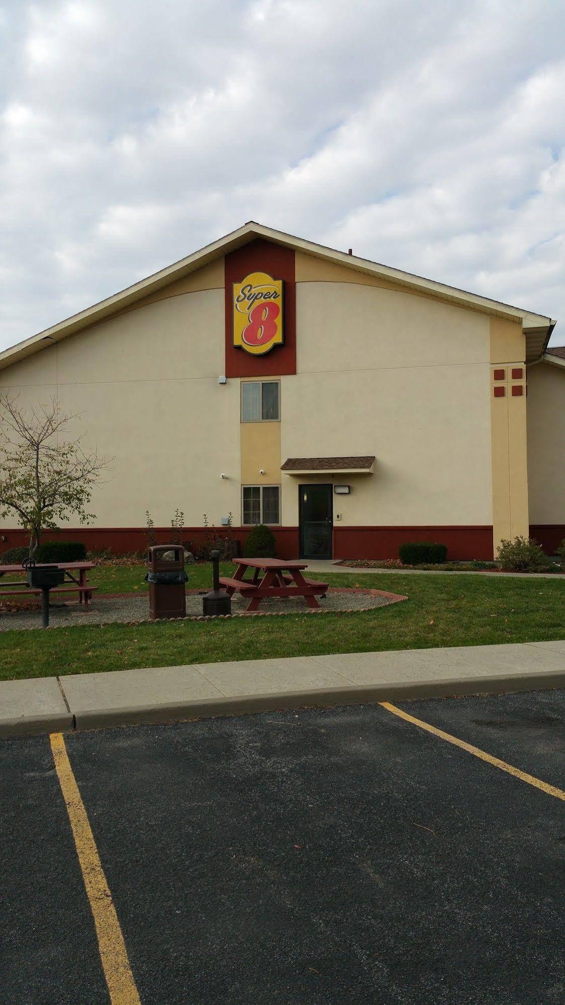 Super 8 By Wyndham Cobleskill Ny Exteriér fotografie